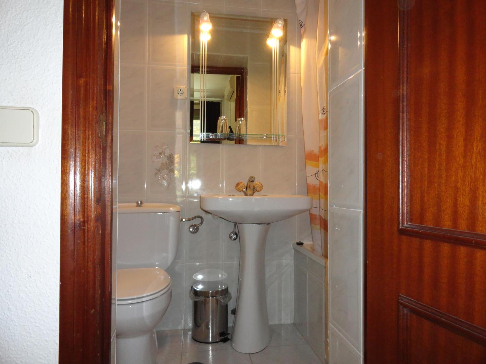 Fuencarral Kryse&Breogan Hotel Madrid Kültér fotó